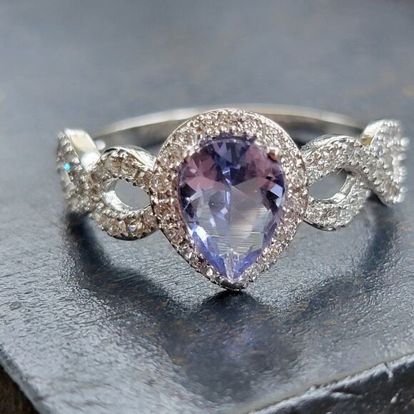 Elegant Rhodium-Plated Size 9 Pear-Shaped Violet Gemstone Ring - Picture 1 of 11